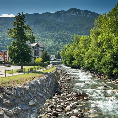 Pres Du Centre Et Telepherique Pour 4 - Fr-1-296-521 Lägenhet