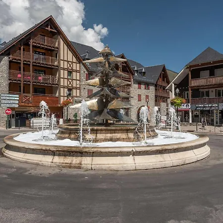 Pres Du Centre Et Telepherique Pour 4 - Fr-1-296-521 Lägenhet