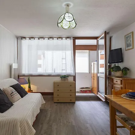 Apartment Confortable Pres Telepherique, Garage Prive - Fr-1-296-521